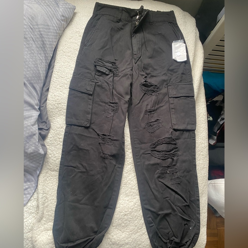CARGO PANTS